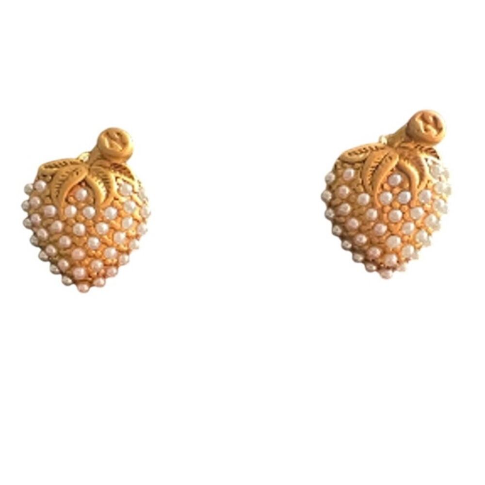 Gucci Gold Tone Pearl Strawberry Stud Earrings w/Box and Dust bag (GGXX006)